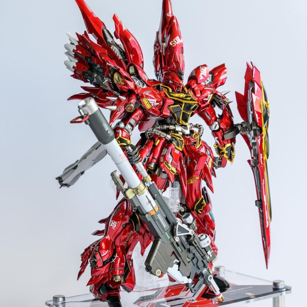 Custom Gundam MG Sinanju + Takumi Studio Conversion Myniatures