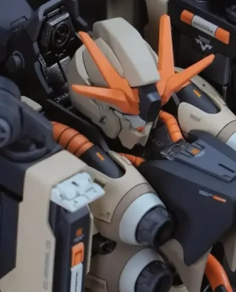 Desert Falcon Gundam Myniatures