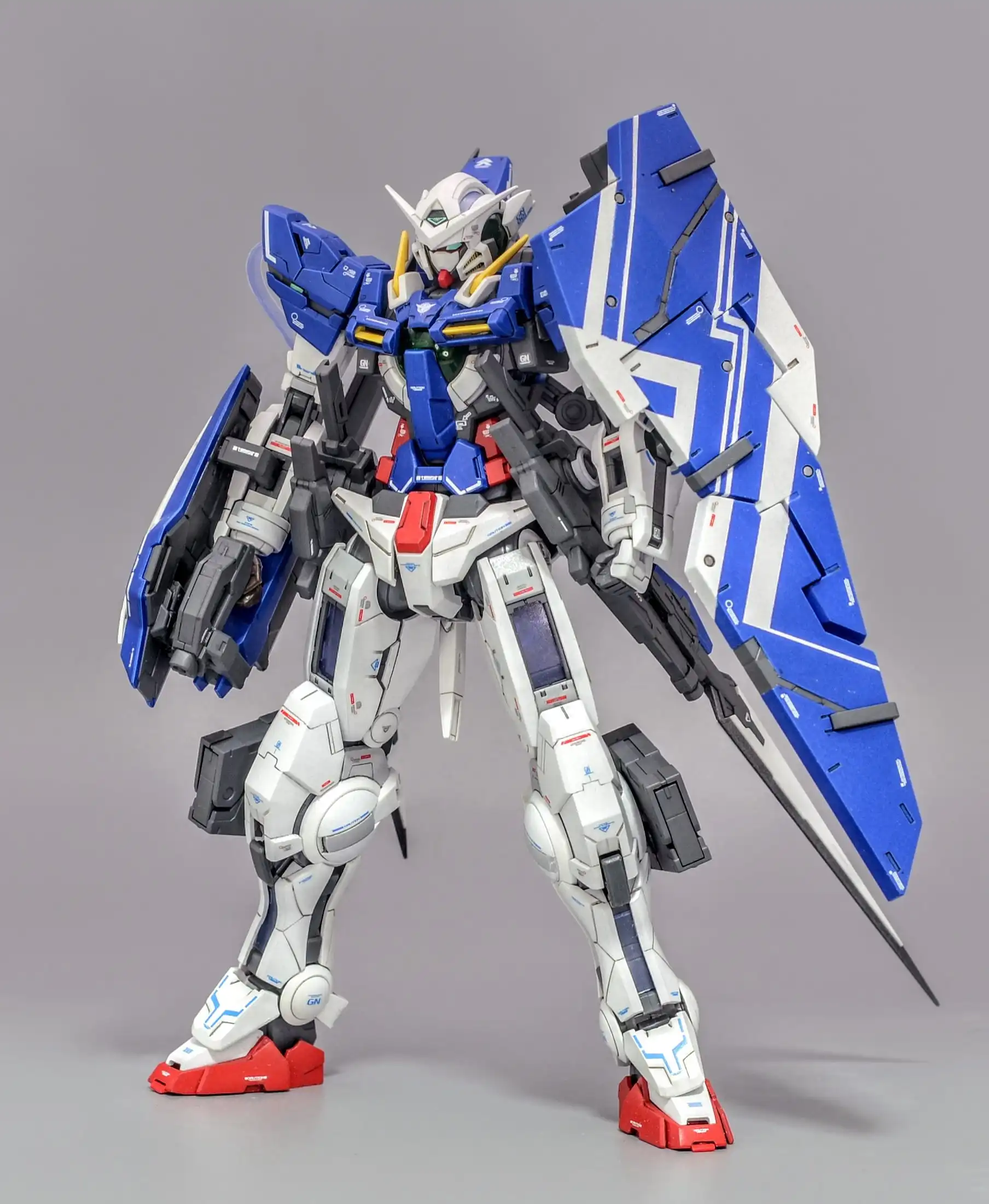 MG 1100 Gundam Exia Mod Myniatures
