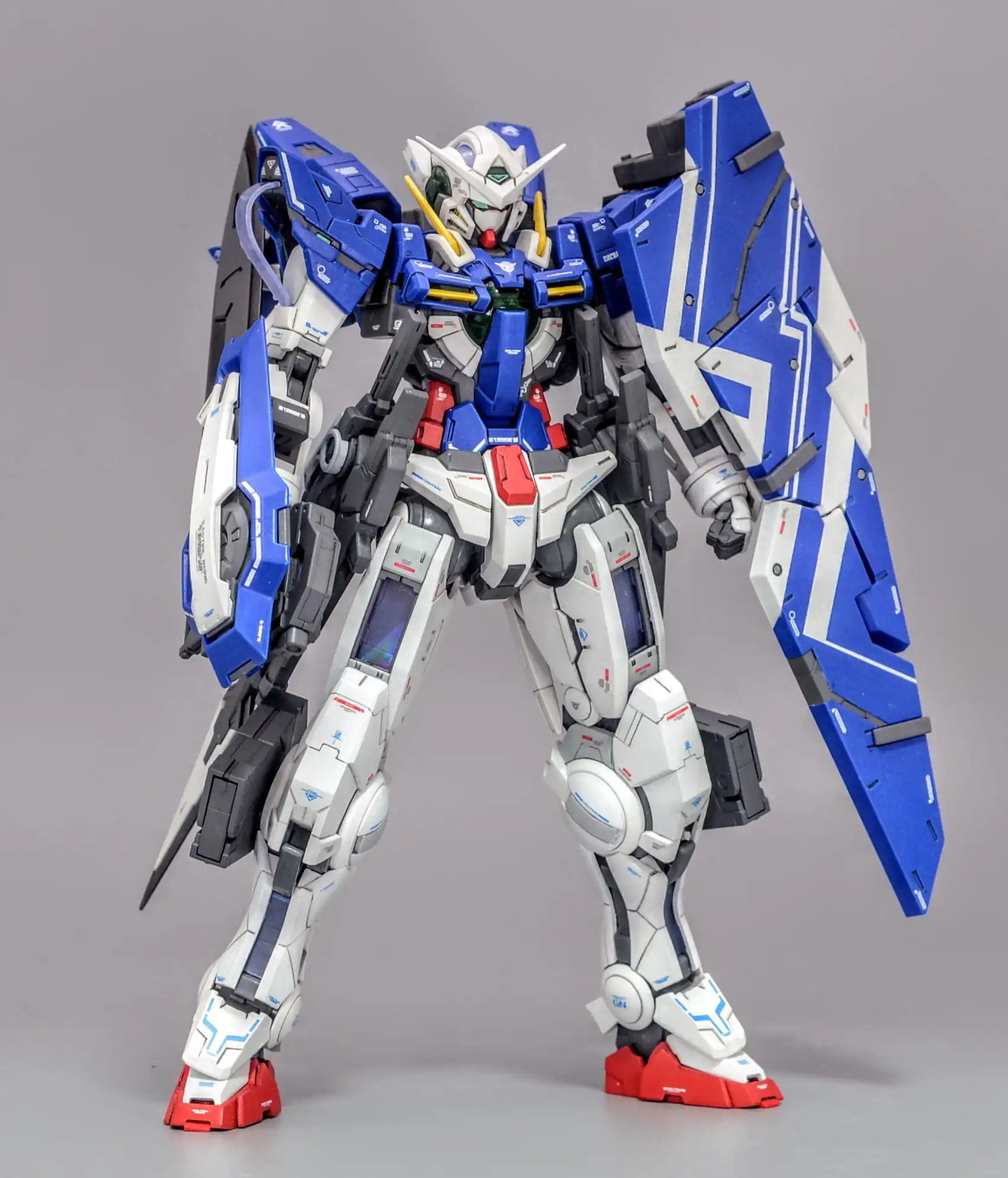 MG 1100 Gundam Exia Mod Myniatures