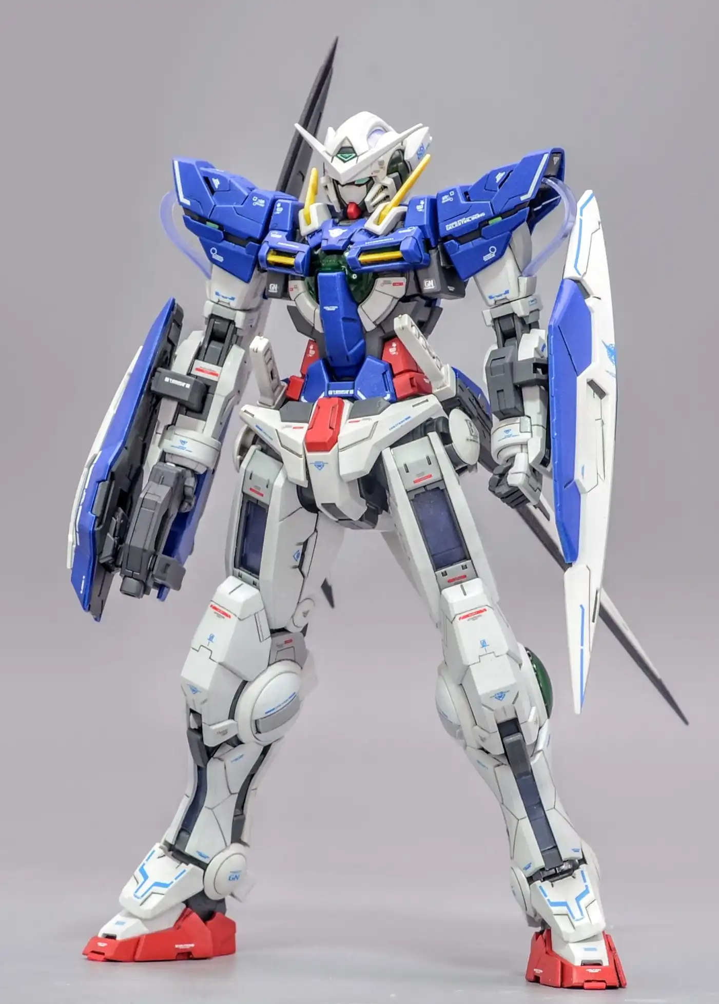 MG 1100 Gundam Exia Mod Myniatures