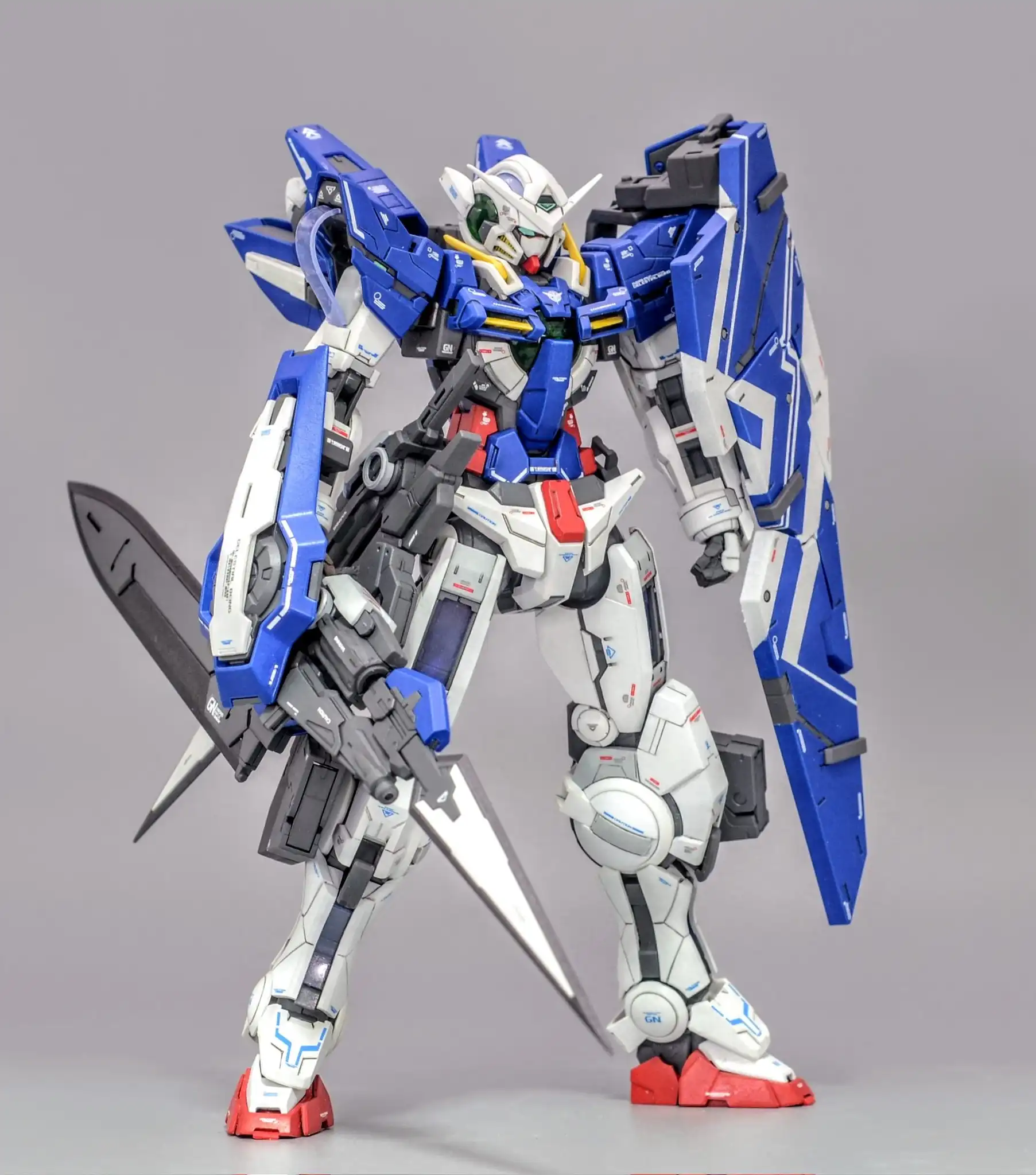 MG 1100 Gundam Exia Mod Myniatures