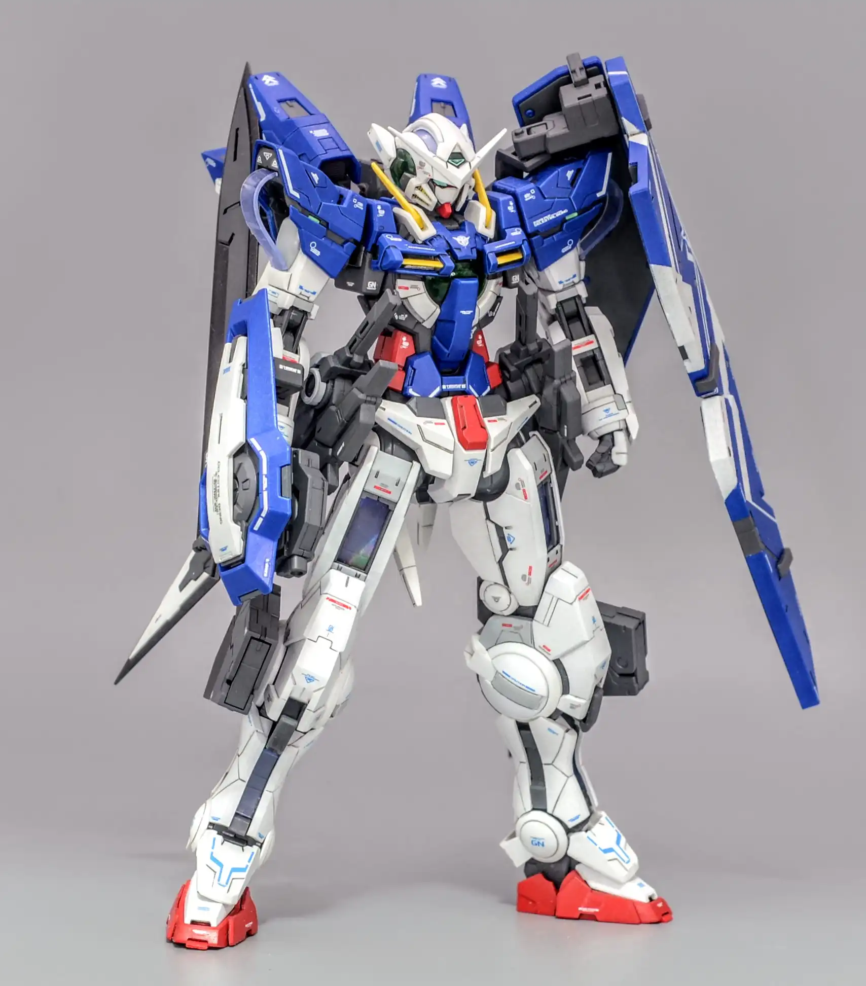 MG 1100 Gundam Exia Mod Myniatures
