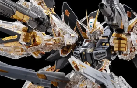 MGEX 1100 Strike Freedom Gundam [Mechanical Clear] Myniatures (9)