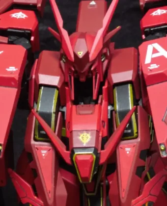 Red Xi Gundam Myniatures