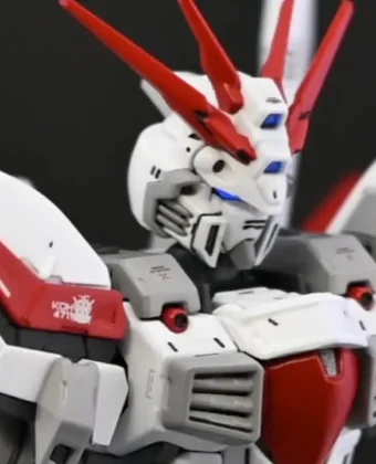 Red and White God Gundam Myniatures