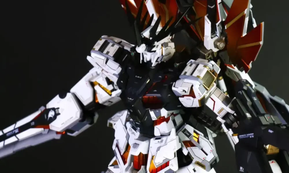 Banshee Norn MG Scale by Bandai Myniatures