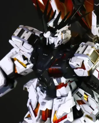 Banshee Norn MG Scale by Bandai Myniatures