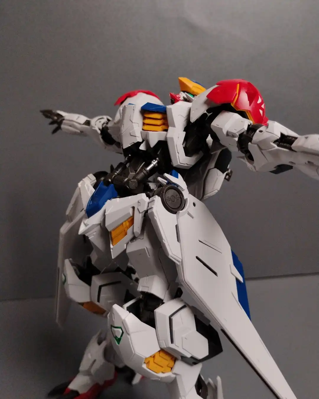 MG 1100 Gundam Barbatos Lupus Review – Best Iron-Blooded Orphans Master Grade Kit