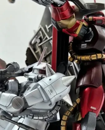 MG Zaku 2.0 Char's Zaku and White Ogre Myniatures