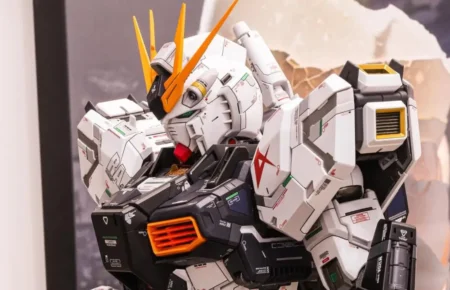 PGU NU Gundam Myniatures