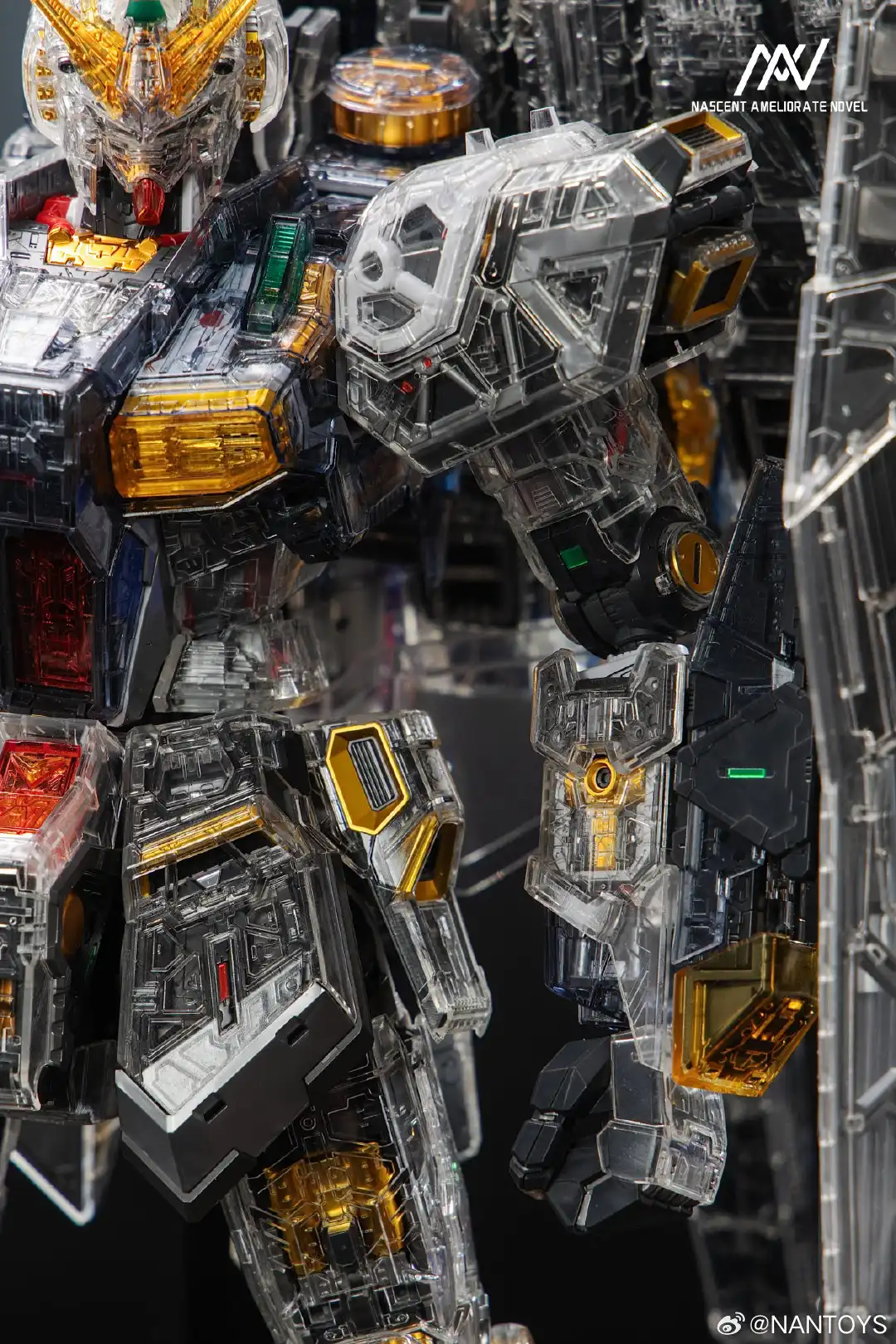 Perfect Grade Unleashed Nu Gundam Clear Armor Myniatures