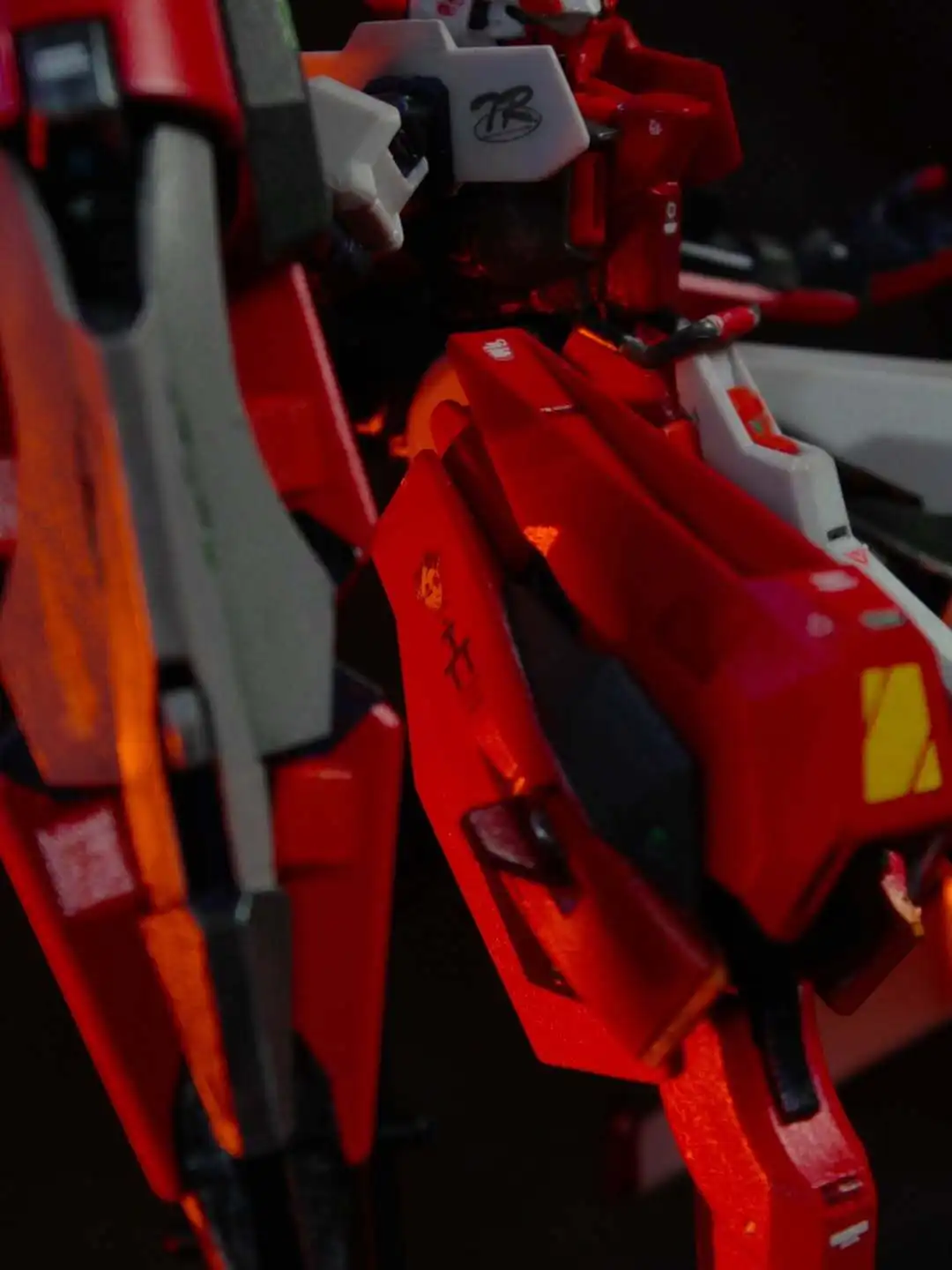 RX-124 Gundam TR-6 Woundwort Red Comet Unit Myniatures