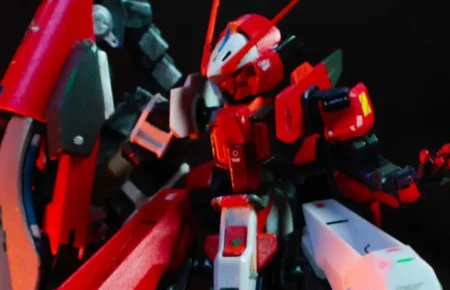 RX-124 Gundam TR-6 Woundwort Red Comet Unit Myniatures