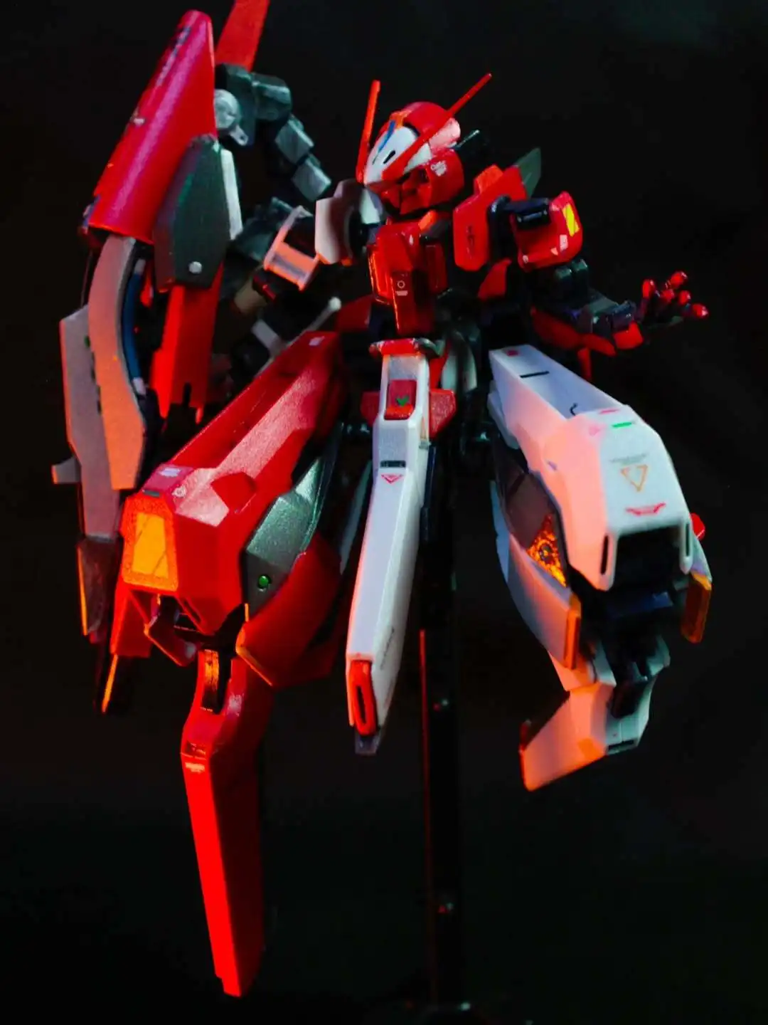 RX-124 Gundam TR-6 Woundwort Red Comet Unit Myniatures