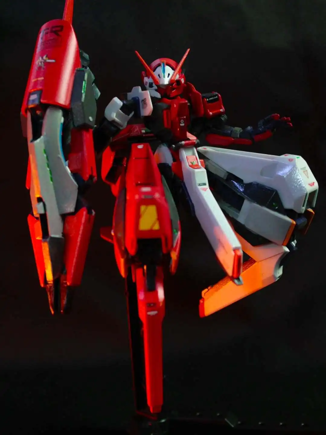 RX-124 Gundam TR-6 Woundwort Red Comet Unit Myniatures