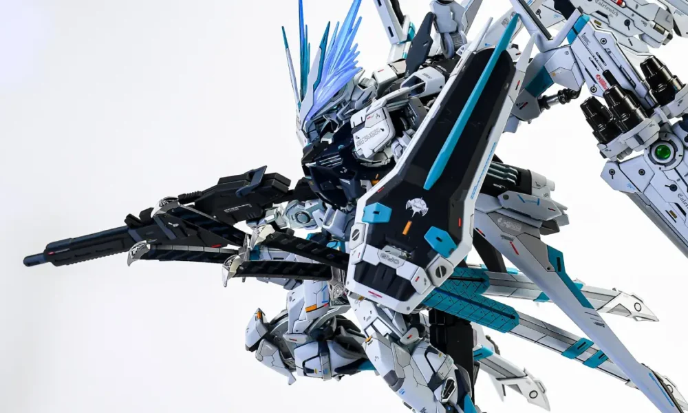 MG Gundam Astray Silver Dragon Myniatures
