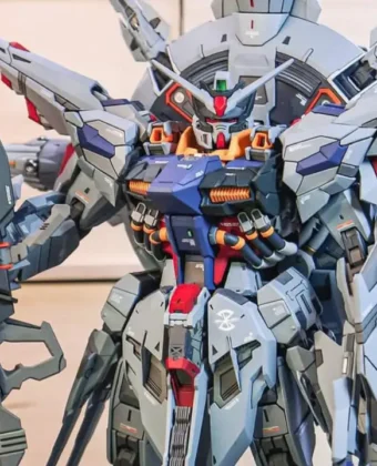 1100 Custom Providence GundamMyniatures