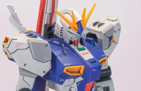 Entry Grade RX-93 Nu Gundam Myniatures