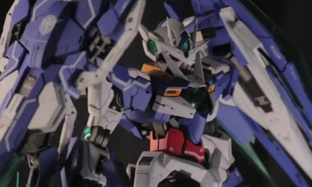 MG 00 Qan[T] Gundam Custom Build Myniatures