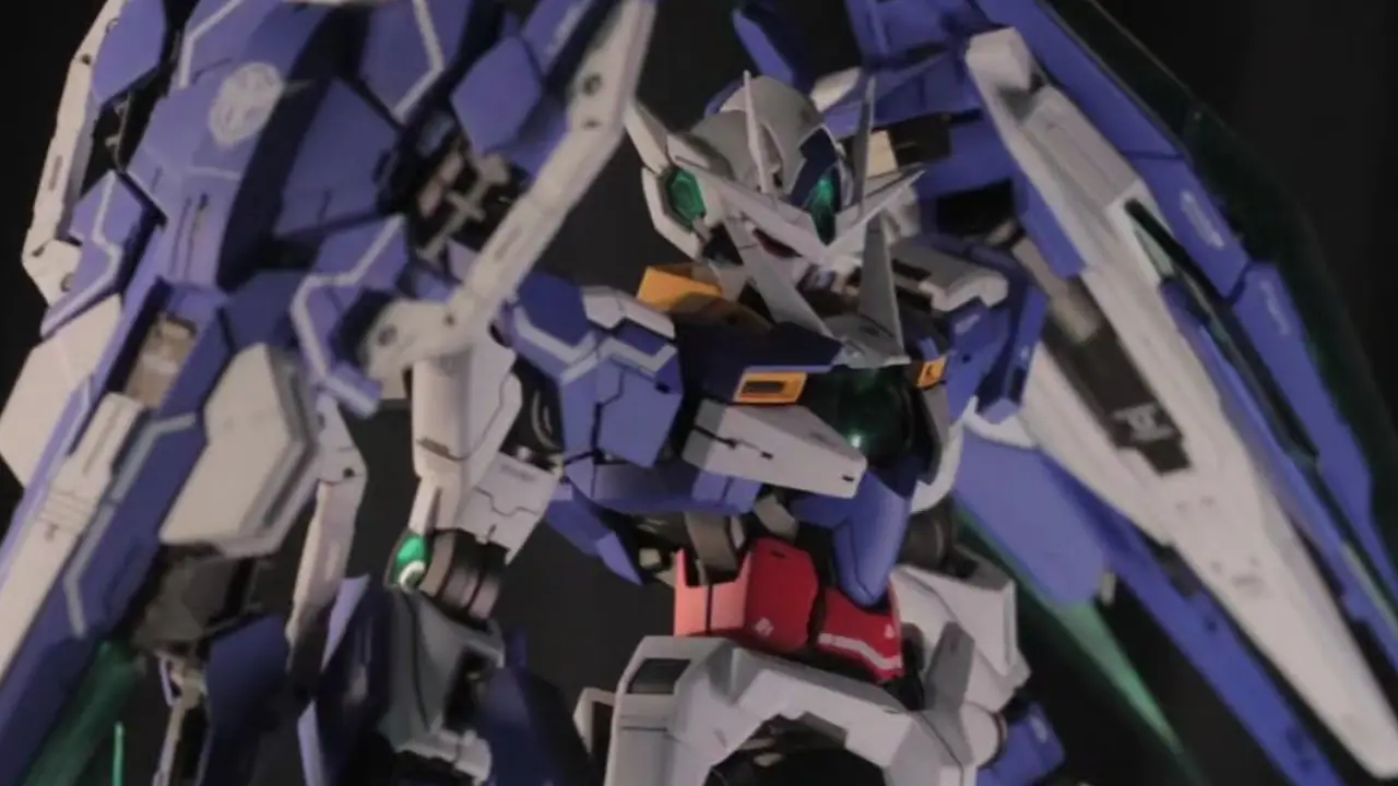 MG 00 Qan[T] Gundam Custom Build Myniatures